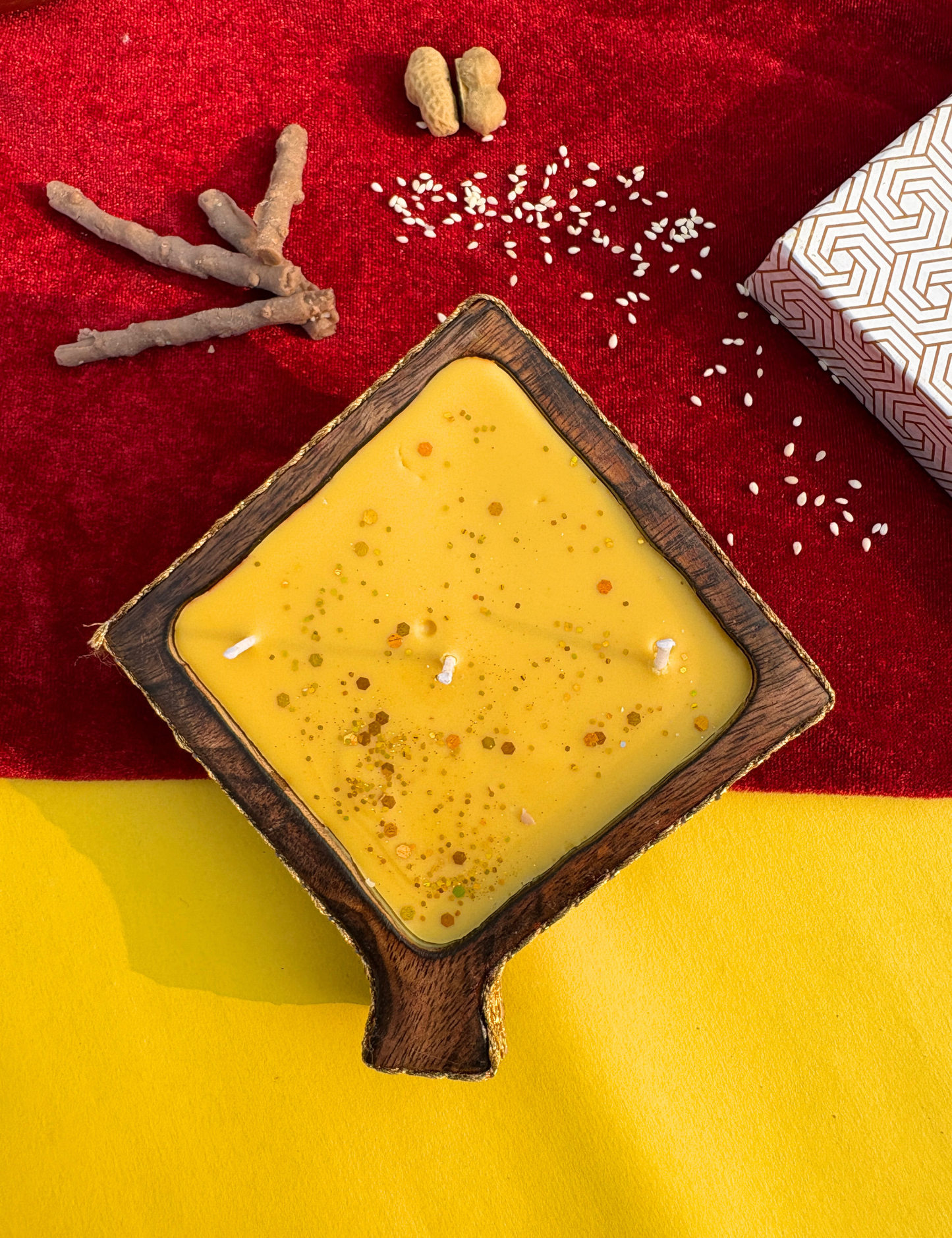 Luxury Yellow Kite Aroma Candle