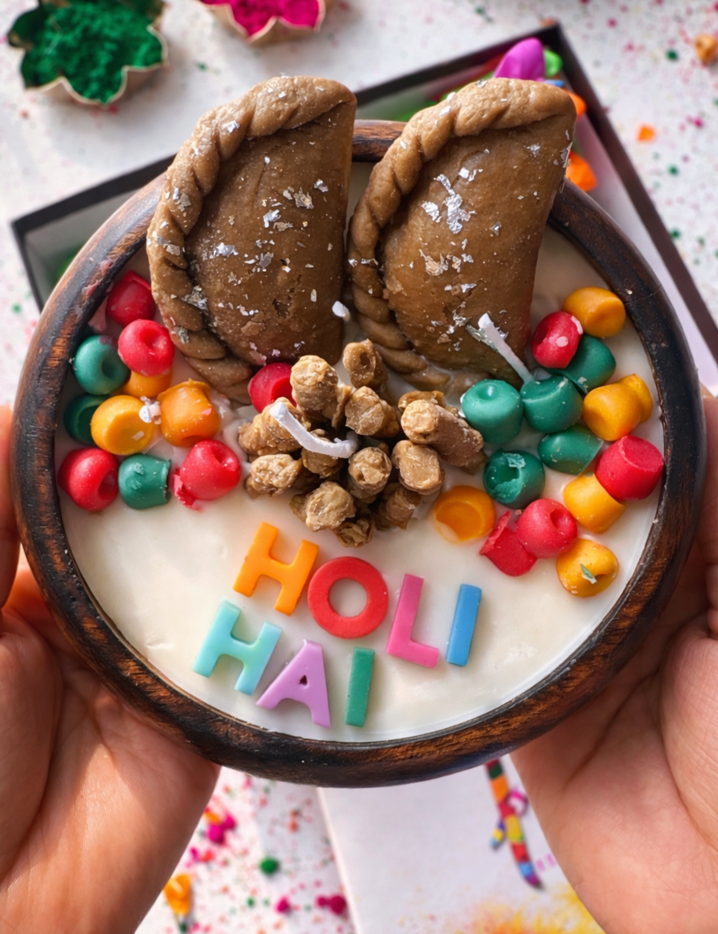 Holi Special Gift Set with Wooden Urli Bowl Candle, Gulal & Balloons