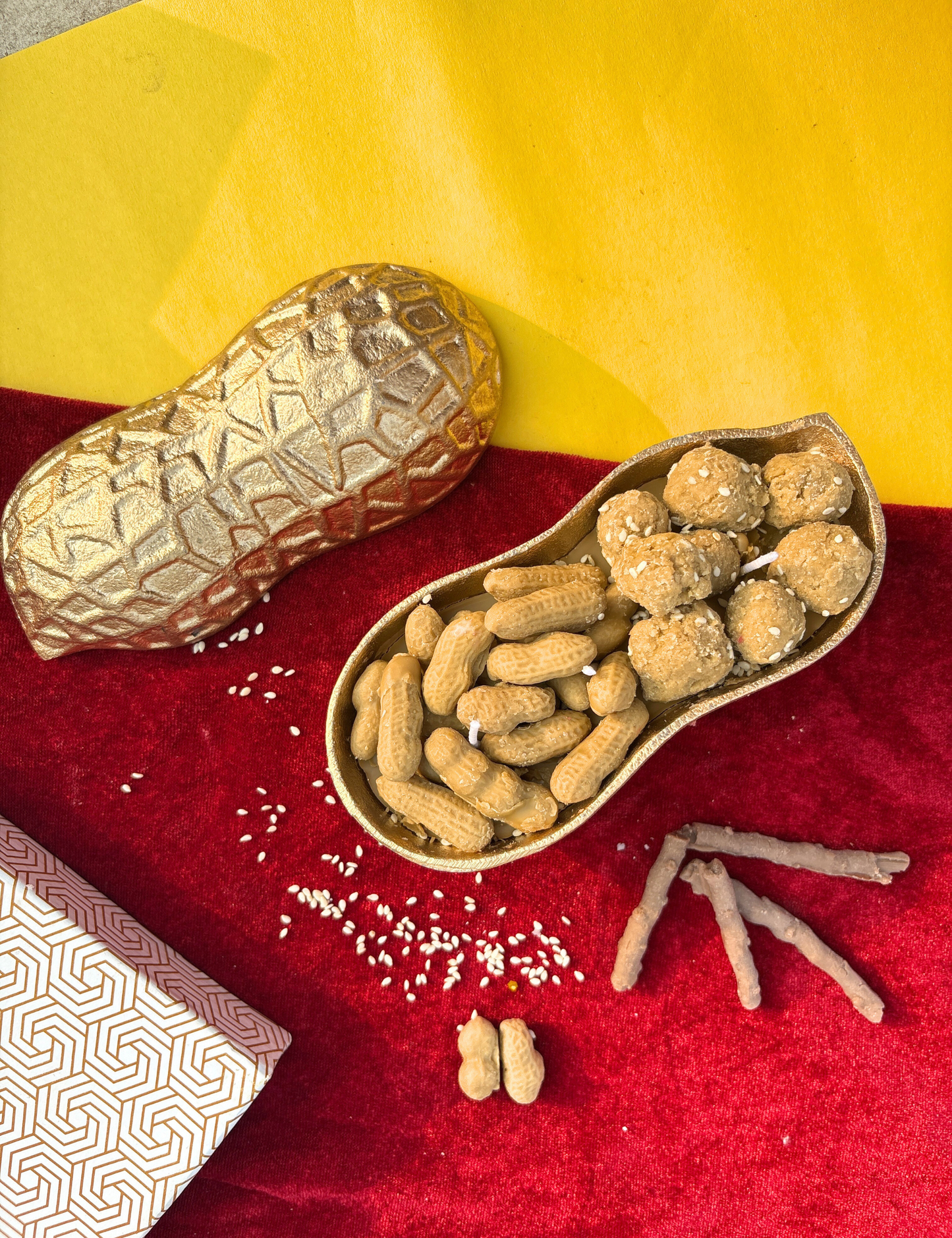 Luxury Peanut-Shaped Dry Fruit Gift Hamper