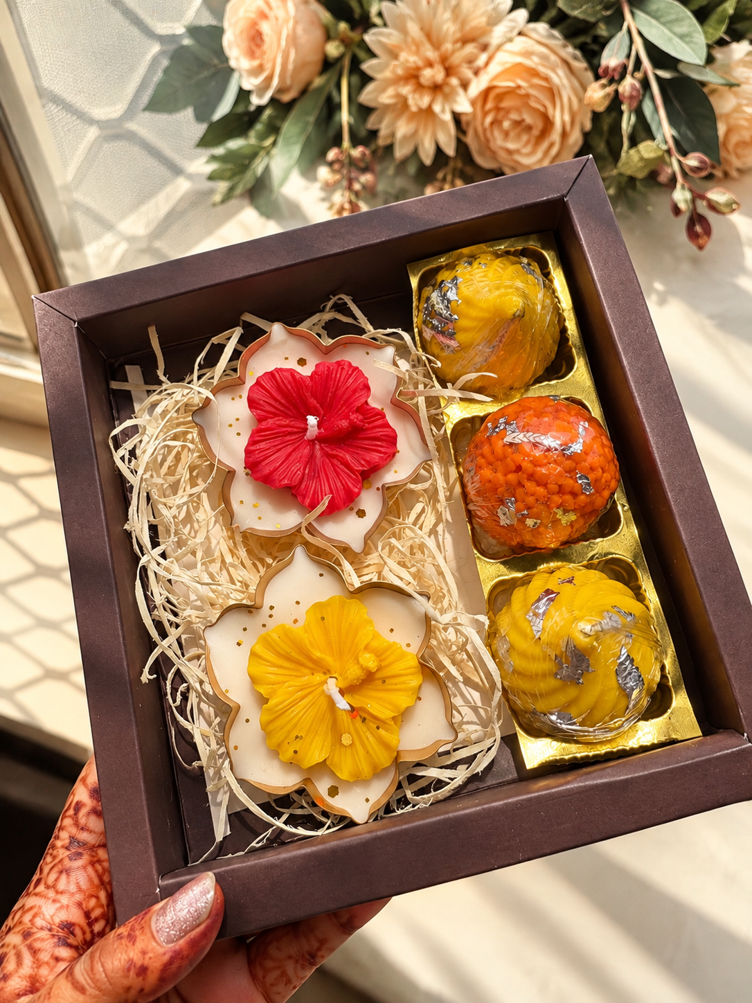Festive Candle Gift Set with Gift Box | Decorative Flower & Round Candles