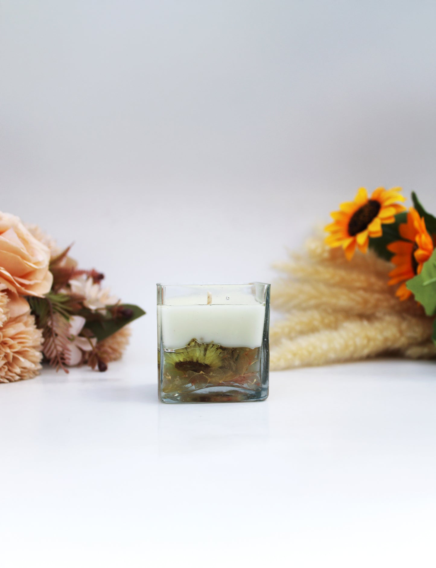 Dried flower gel wax candle