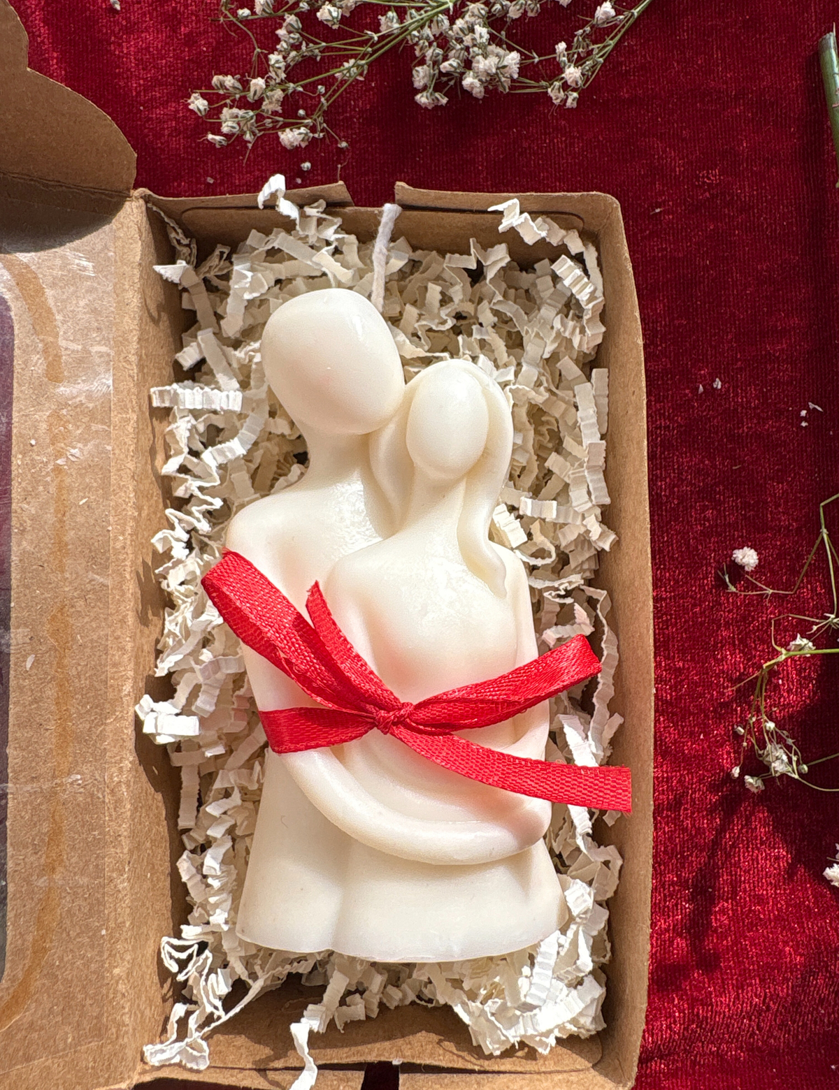 Love Couple Sculpted Candle for Valentine's Day – thecandleloom