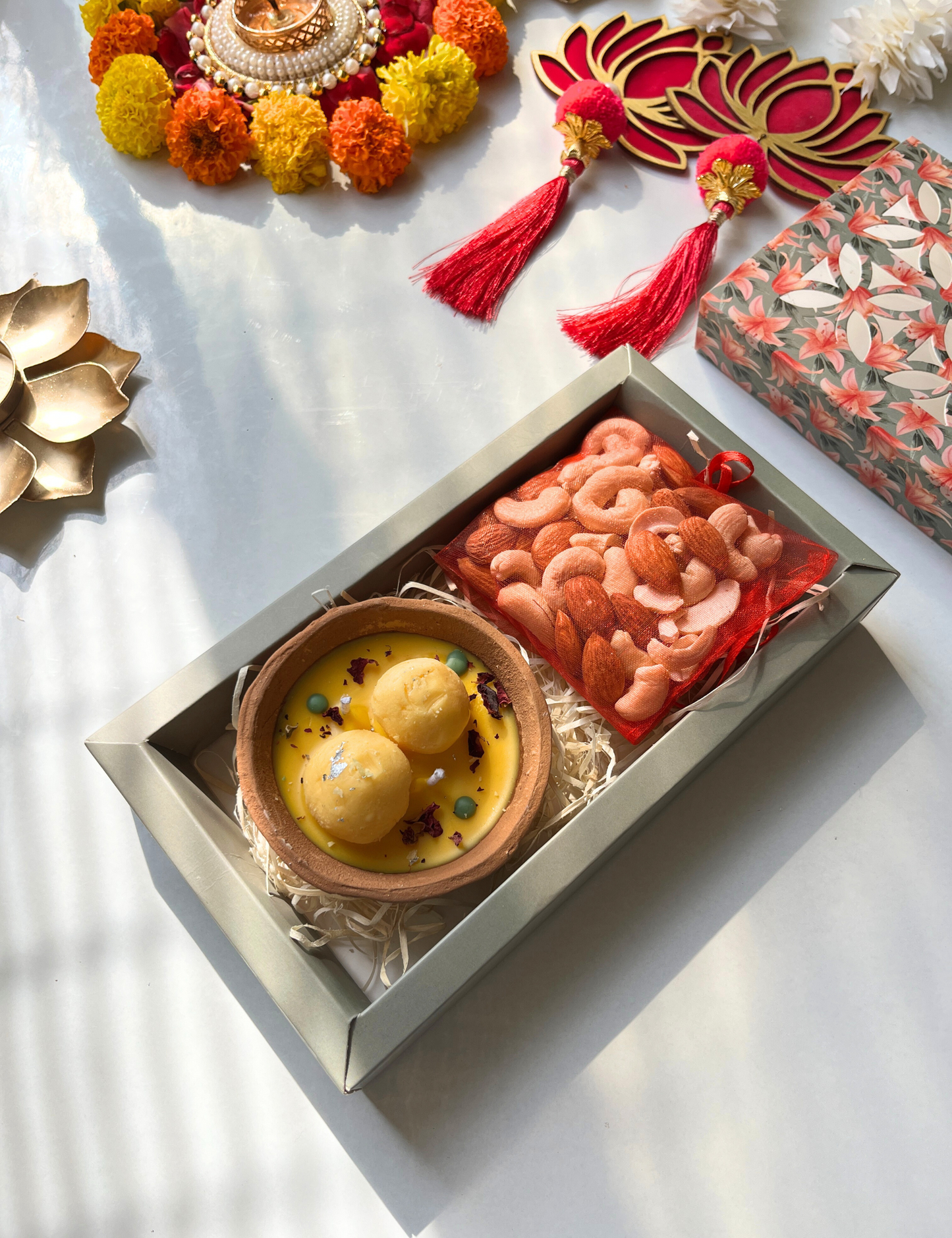 Rasmalai Candle with Dry Fruits Gift Pack
