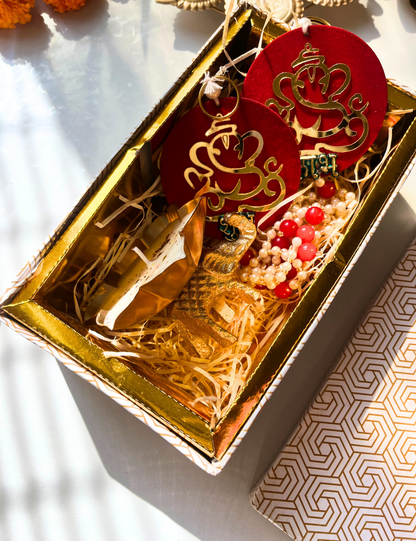 Elephant Urli Hamper with Shubh Labh Hanging