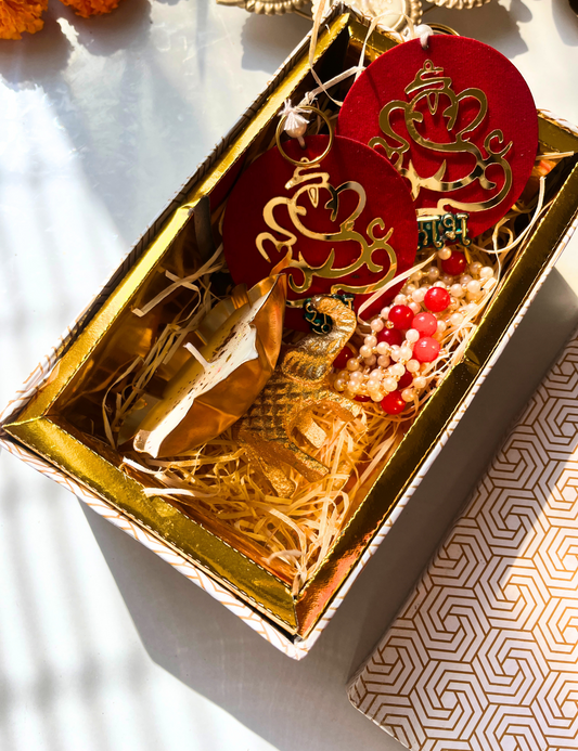 Elephant Urli Hamper with Shubh Labh Hanging