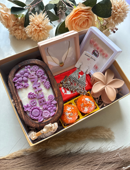 Premium Bhena Candle Hamper with Fashion Accessories