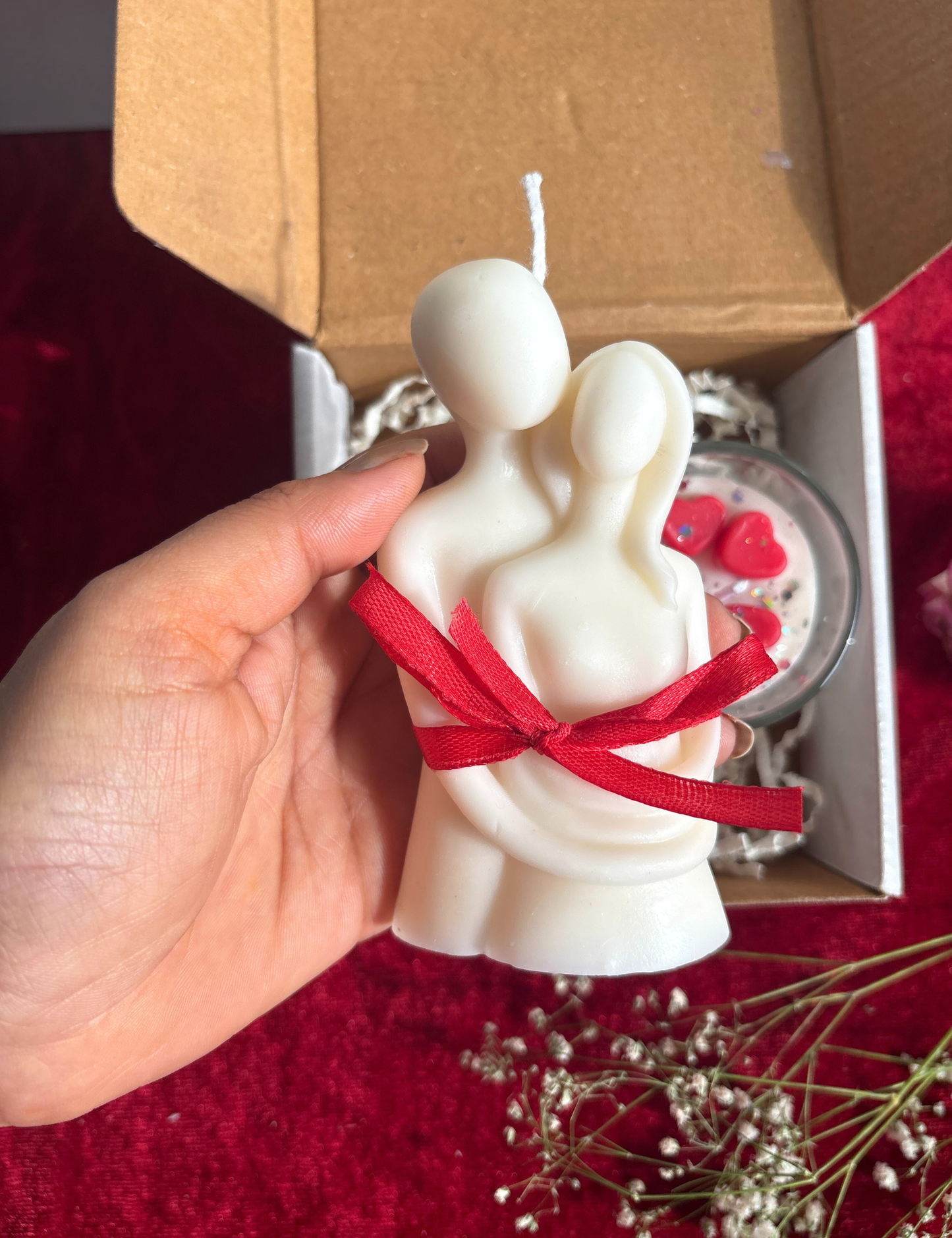 Love Couple Sculpted Candle for Valentine’s Day