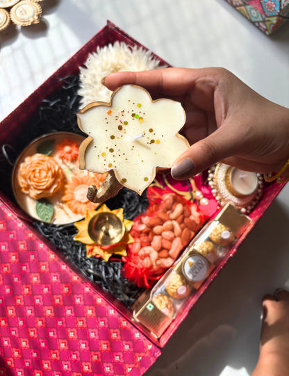 Royal Diwali Hamper with Premium Dry Fruits, Chocolates & Décor